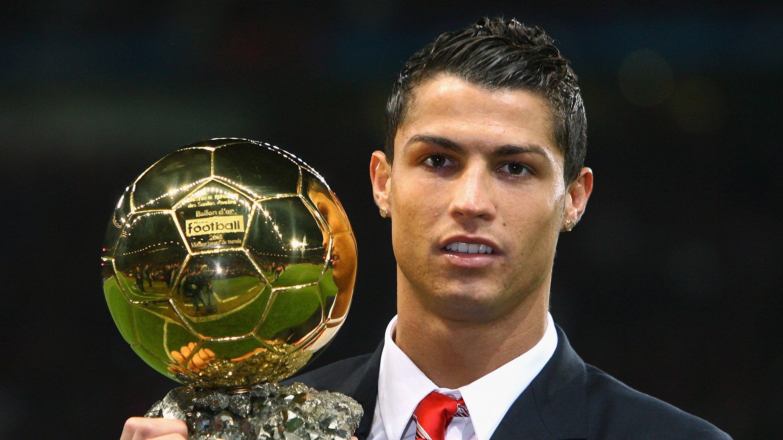 未来“足球天王”在欧冠舞台的首次大放异彩，欧足联50大未来之星